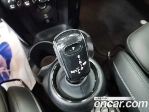 Mini Cooper 5Door MULTITONE Edition 2023 года из Южной Кореи