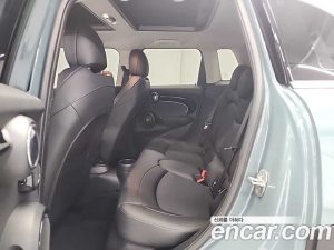 Mini Cooper 5Door MULTITONE Edition 2023 года из Южной Кореи