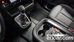 Hyundai Staria HEV 1.6 Wagon 5 2025 года из Южной Кореи
