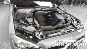 Mercedes-Benz C-Class C300 4MATIC Avantgarde 2023 года из Южной Кореи