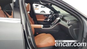 Mercedes-Benz C-Class C300 4MATIC Avantgarde 2023 года из Южной Кореи