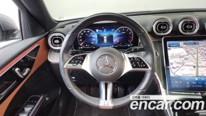 Mercedes-Benz C-Class C300 4MATIC Avantgarde 2023 года из Южной Кореи