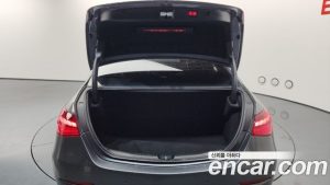 Mercedes-Benz C-Class C300 4MATIC Avantgarde 2023 года из Южной Кореи