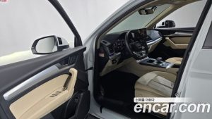 Audi Q5 45 TFSI 4WD Sportback 2023 года из Южной Кореи