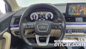 Audi Q5 45 TFSI 4WD Sportback 2023 года из Южной Кореи