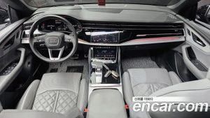 Audi Q8 55 TFSI 4WD Premium 2023 года из Южной Кореи