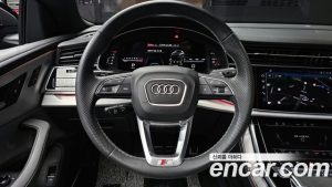 Audi Q8 55 TFSI 4WD Premium 2023 года из Южной Кореи