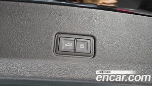 Audi Q8 55 TFSI 4WD Premium 2023 года из Южной Кореи