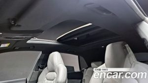 Audi Q8 55 TFSI 4WD Premium 2023 года из Южной Кореи