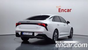 Kia K5 Prestige 2025 года из Южной Кореи
