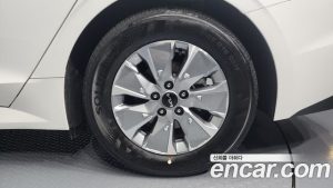 Kia K5 Prestige 2025 года из Южной Кореи