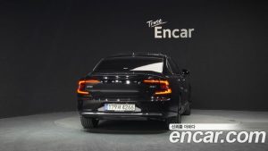 Volvo S90 B6 AWD ULTIMATE Bright 2023 года из Южной Кореи