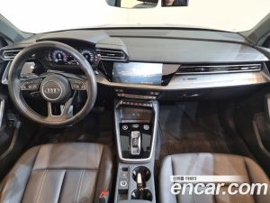 Audi A3 40 TFSI 2025 года из Южной Кореи