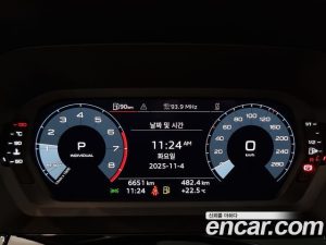 Audi A3 40 TFSI 2025 года из Южной Кореи