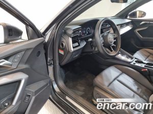 Audi A3 40 TFSI 2025 года из Южной Кореи
