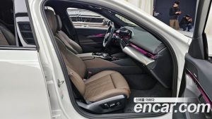 BMW 5-Series 520i Special Edition 2024 года из Южной Кореи