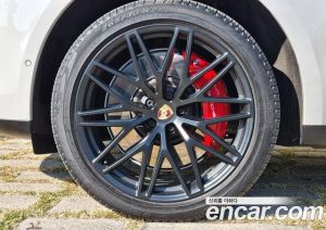 Porsche Macan 2.9 GTS 2023 года из Южной Кореи