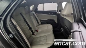 Kia K5 Signature 2025 года из Южной Кореи