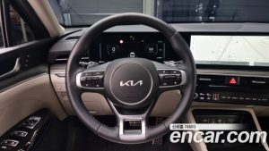 Kia K5 Signature 2025 года из Южной Кореи
