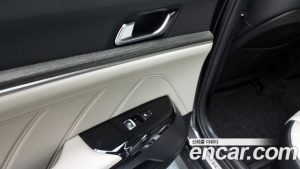 Kia K5 Signature 2025 года из Южной Кореи