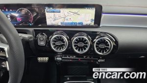 Mercedes-Benz CLA-Class CLA250 4MATIC 2025 года из Южной Кореи