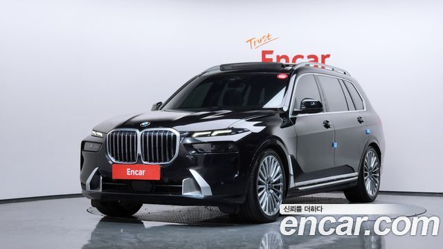 BMW X7 xDrive 40i Design Pure Excellence 7-Seater 2024 года из Кореи