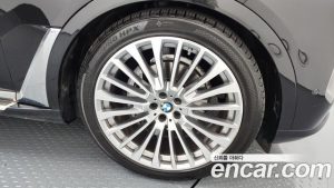 BMW X7 xDrive 40i Design Pure Excellence 7-Seater 2024 года из Южной Кореи