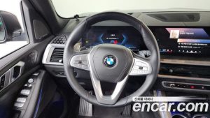 BMW X7 xDrive 40i Design Pure Excellence 7-Seater 2024 года из Южной Кореи