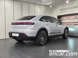 Porsche Macan Base 4 2025 года из Южной Кореи