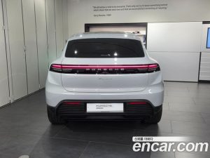 Porsche Macan Base 4 2025 года из Южной Кореи
