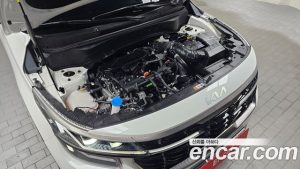 Kia Seltos Бензин 1.6 Turbo 2WD 2024 года из Южной Кореи