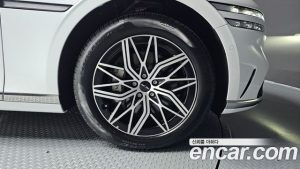 Genesis G90 Бензин 3.5 Turbo AWD 2025 года из Южной Кореи