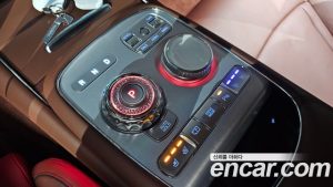 Genesis G90 Бензин 3.5 Turbo AWD 2025 года из Южной Кореи