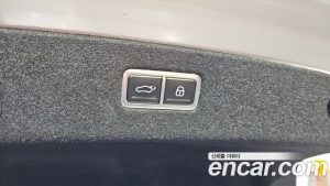 Genesis G90 Бензин 3.5 Turbo AWD 2025 года из Южной Кореи