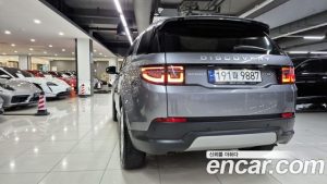 Land Rover Discovery Sport P250 SE 2023 года из Южной Кореи