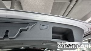 Land Rover Discovery Sport P250 SE 2023 года из Южной Кореи