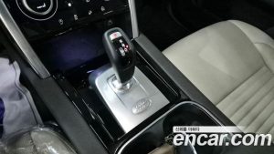 Land Rover Discovery Sport P250 SE 2023 года из Южной Кореи
