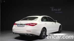 Mercedes-Benz C-Class C200 Avantgarde 2025 года из Южной Кореи