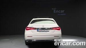 Mercedes-Benz C-Class C200 Avantgarde 2025 года из Южной Кореи