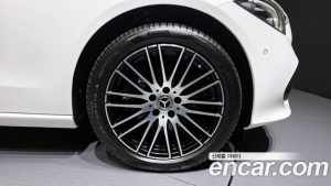 Mercedes-Benz C-Class C200 Avantgarde 2025 года из Южной Кореи