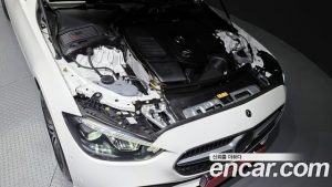 Mercedes-Benz C-Class C200 Avantgarde 2025 года из Южной Кореи