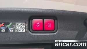 Mercedes-Benz C-Class C200 Avantgarde 2025 года из Южной Кореи