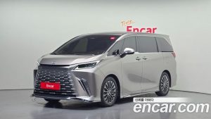 Lexus LM 500h Royal 2025 года из Южной Кореи