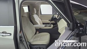 Lexus LM 500h Royal 2025 года из Южной Кореи