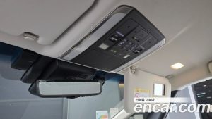 Lexus LM 500h Royal 2025 года из Южной Кореи