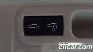 Lexus LM 500h Royal 2025 года из Южной Кореи