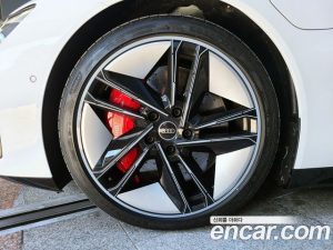 Audi RS e-tron GT GT RS 2023 года из Южной Кореи