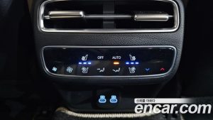 Genesis GV70 2.5T Бензин AWD 2025 года из Южной Кореи