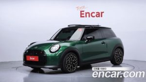 Mini Cooper Favoured 2025 года из Южной Кореи