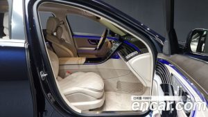 Mercedes-Benz S-Class Maybach S580 4MATIC 2024 года из Южной Кореи